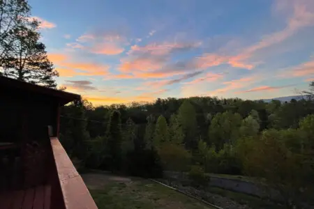 167445 425581 UlgliAZt2febwUZZDT1jB 2YgO1trvjKnulaTGB50e0 68a78420e1d92.jpg